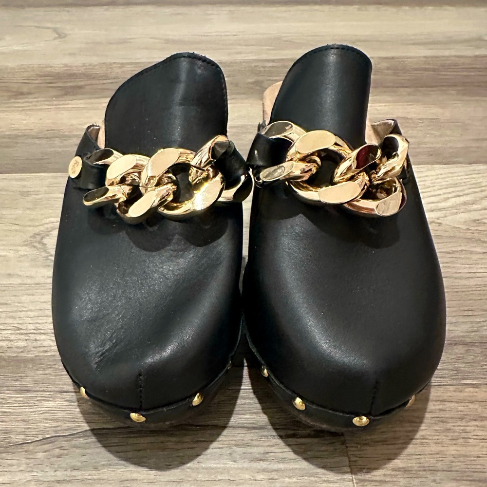 RUSSELL & BROMLEY Dellabosco Chain Closed Toe Clog Size 38 U.S. 7- NWOT